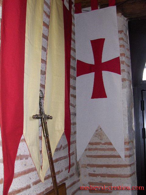 Bannière Etendard Croix de Malte ou autre Croix
